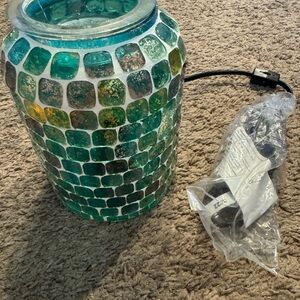 Scentsy Mosaic Glass Accent Wax Lamp